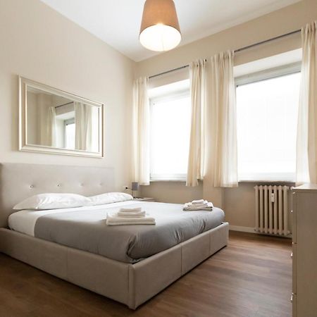 Via Torino Apartment 2 Milan Bagian luar foto