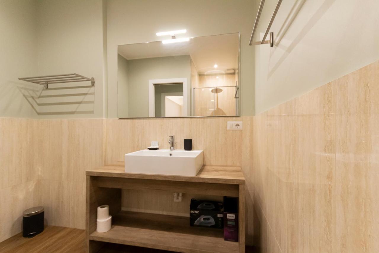 Via Torino Apartment 2 Milan Bagian luar foto